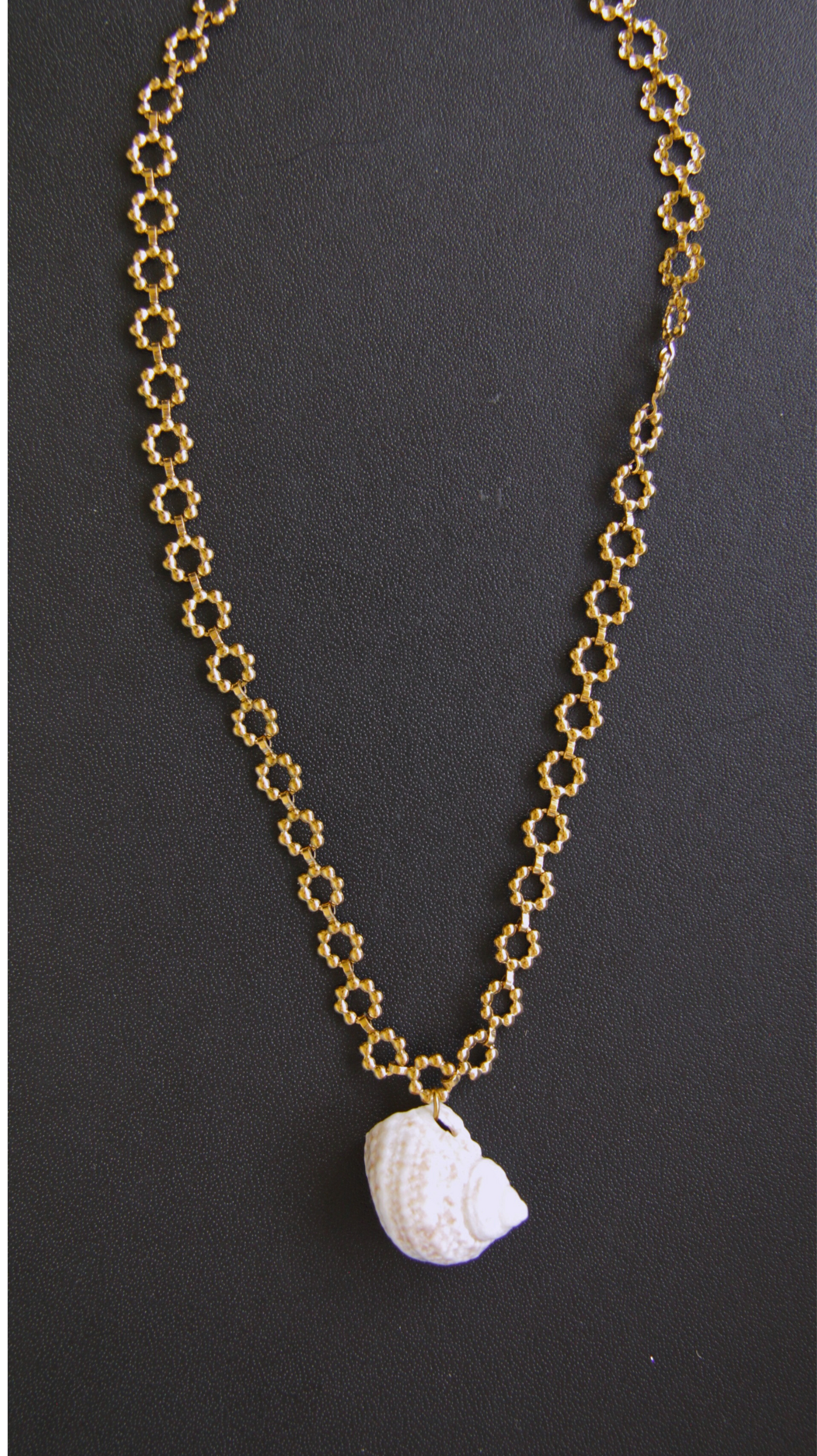 Chestnut Turbo Shell Flower Necklace