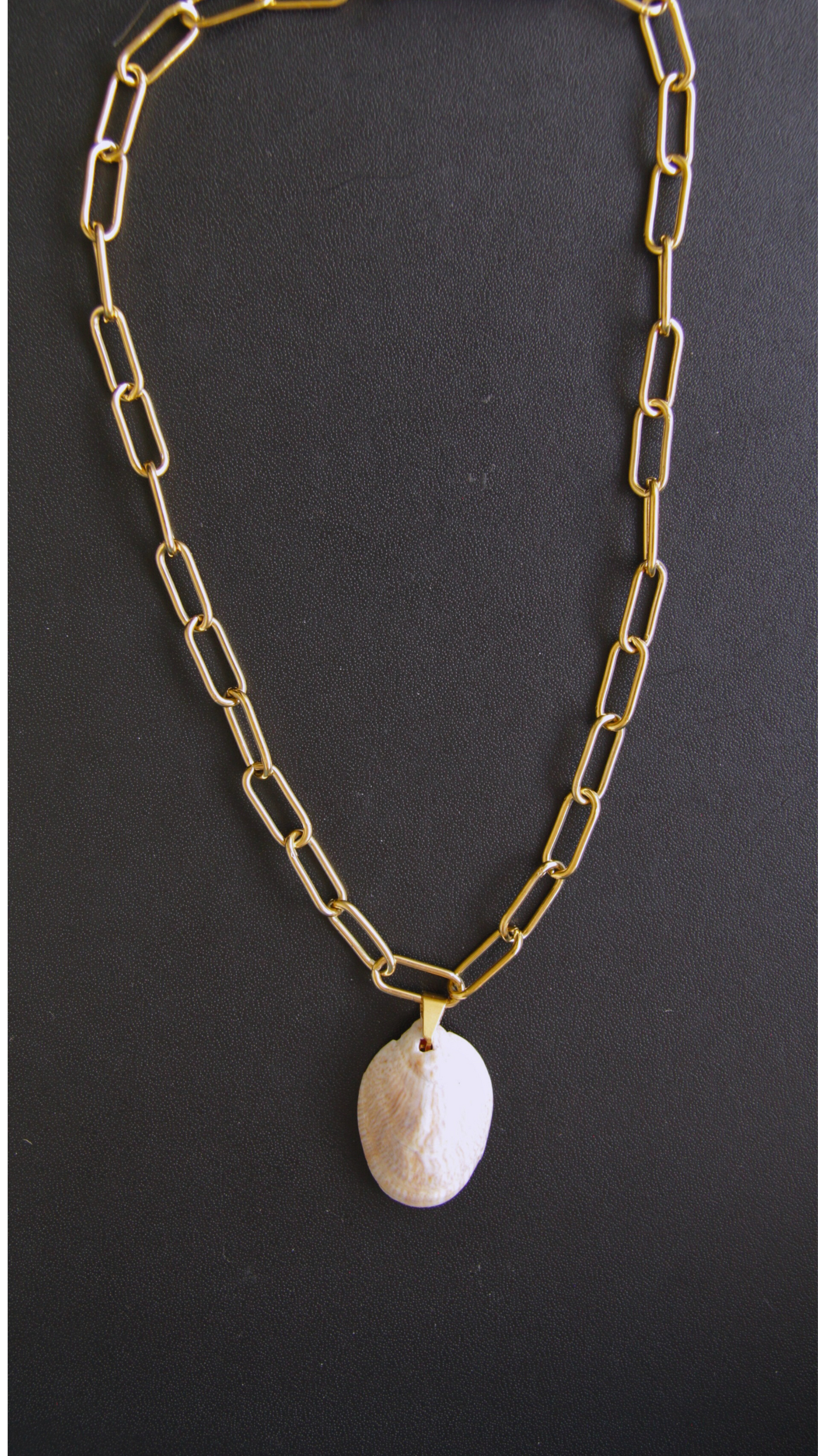 Slipper Shell Necklace
