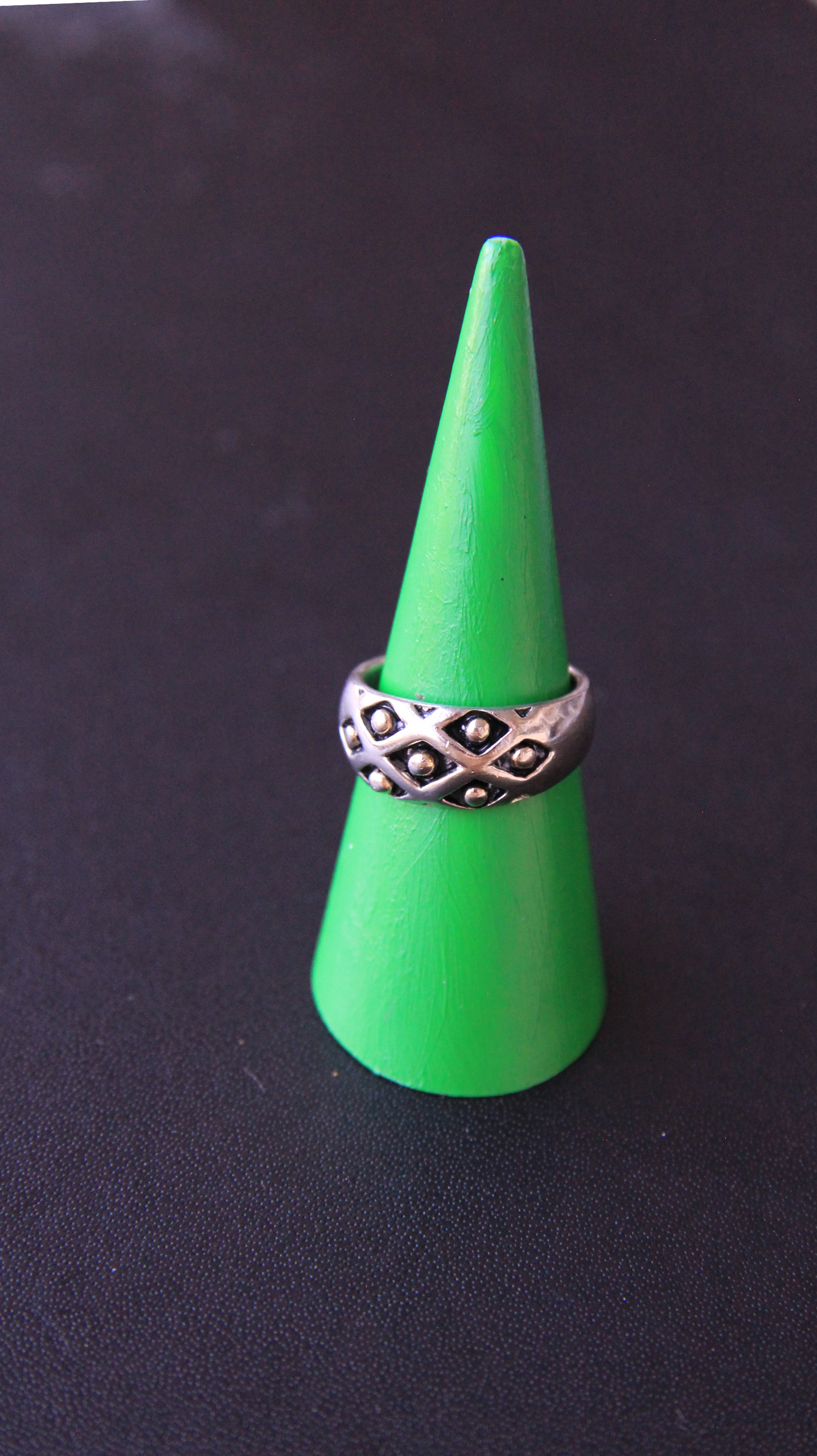 Vintage Criss Cross Ring