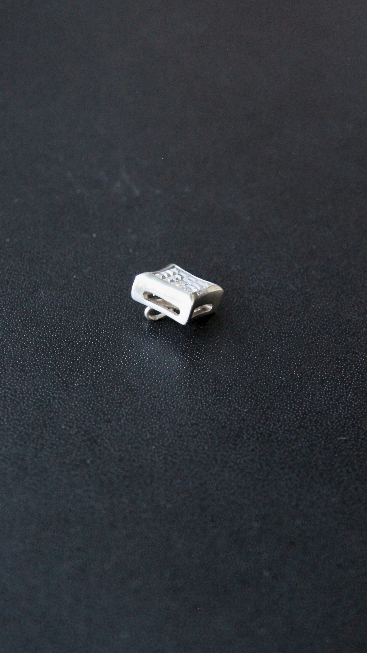 Silver Twinkle Pendant