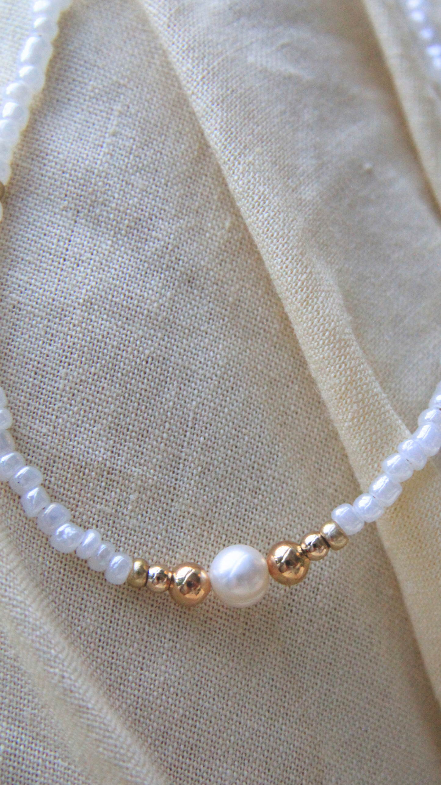 White Pearl Beaded Necklace