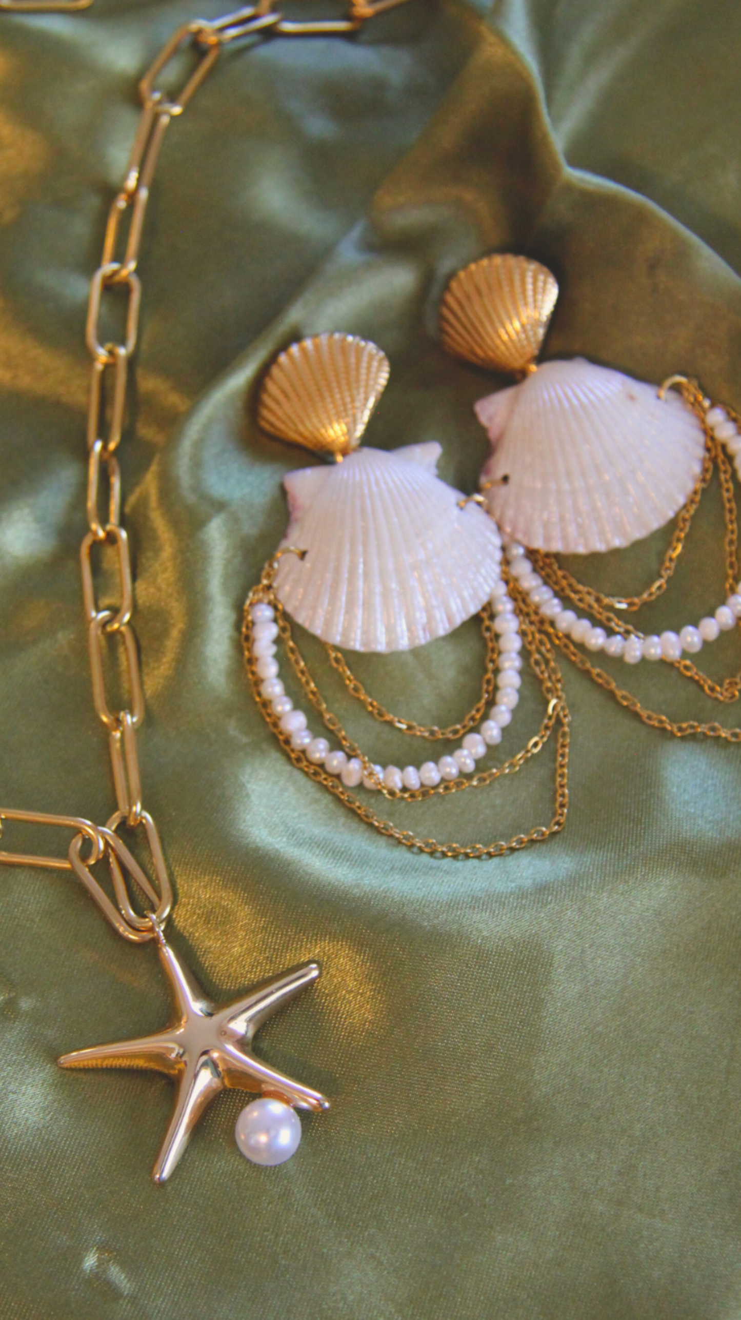 The Lady Starfish Necklace