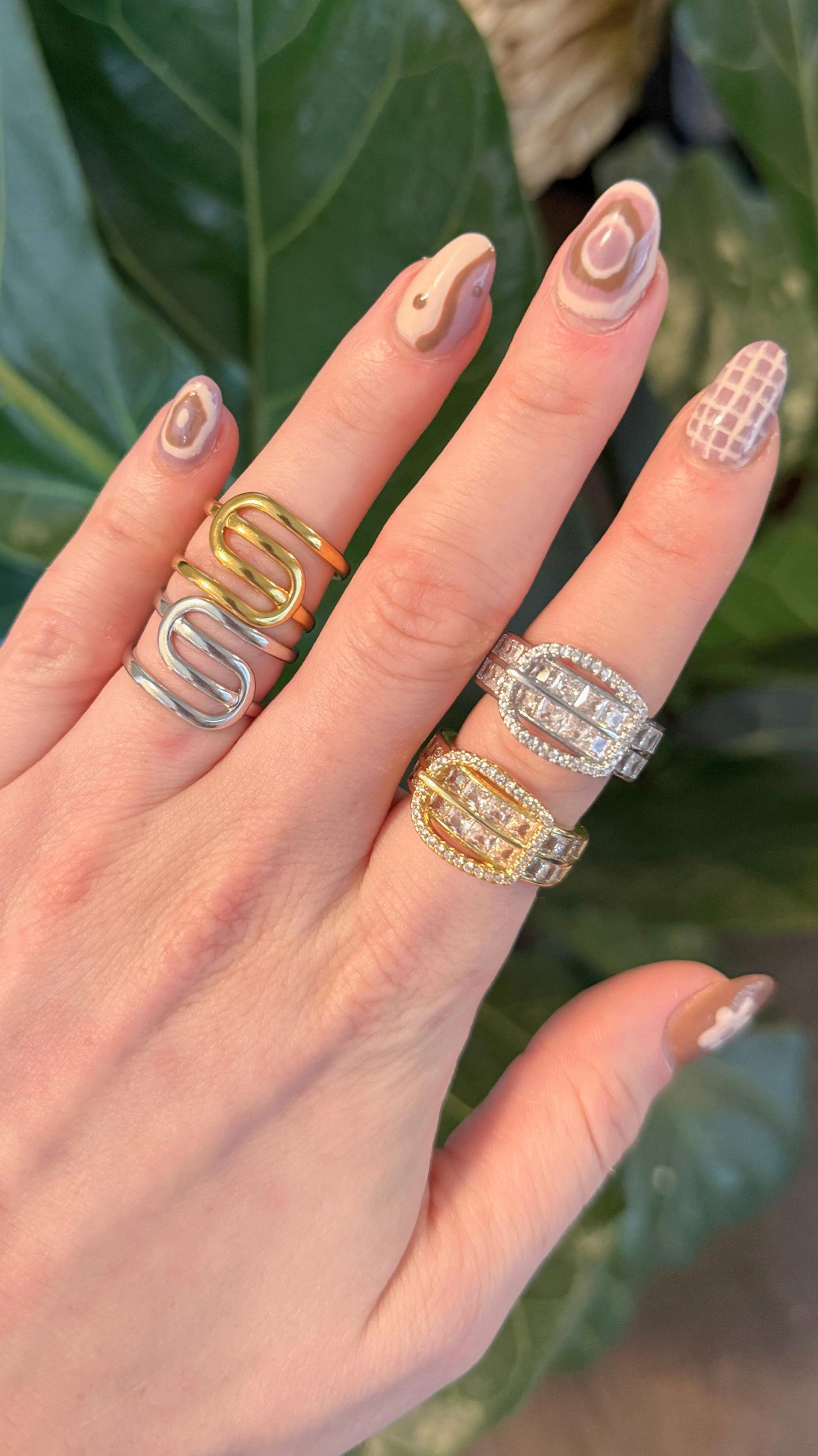 The Buckle Ring