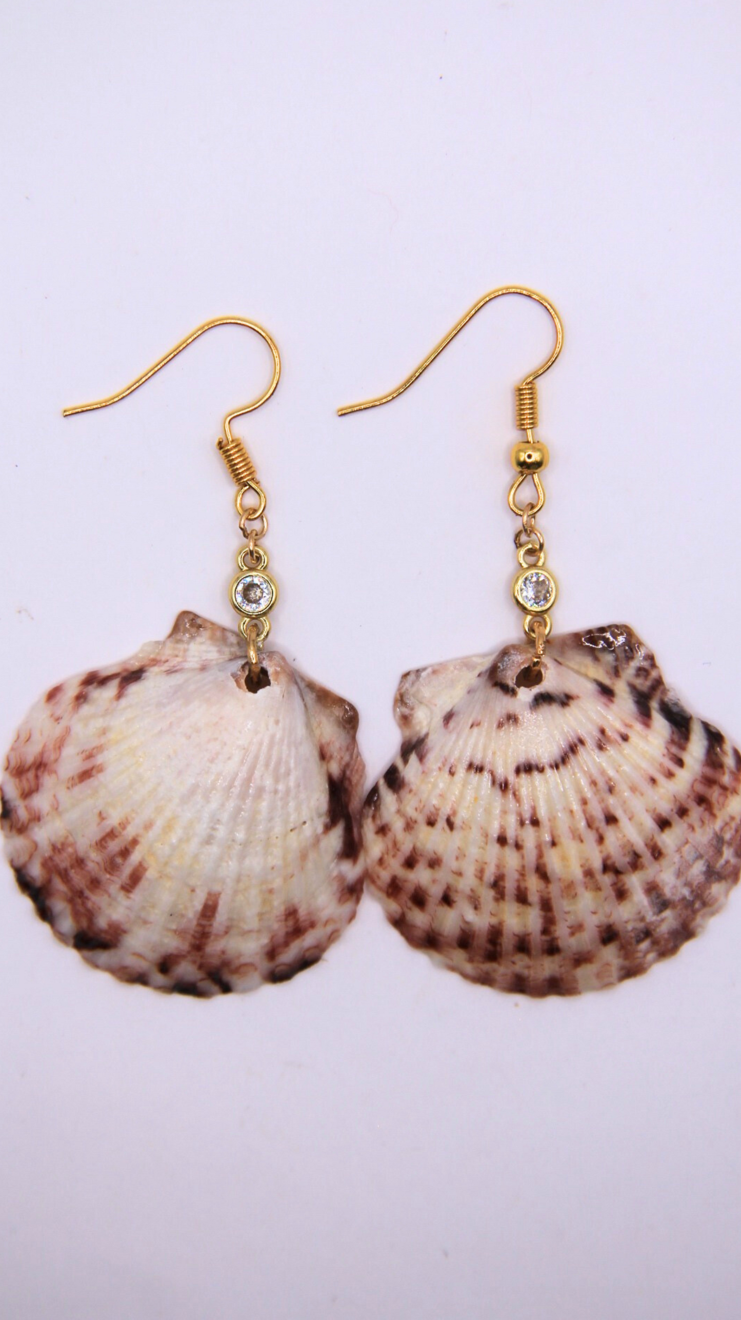 The Glam Shell Earrings