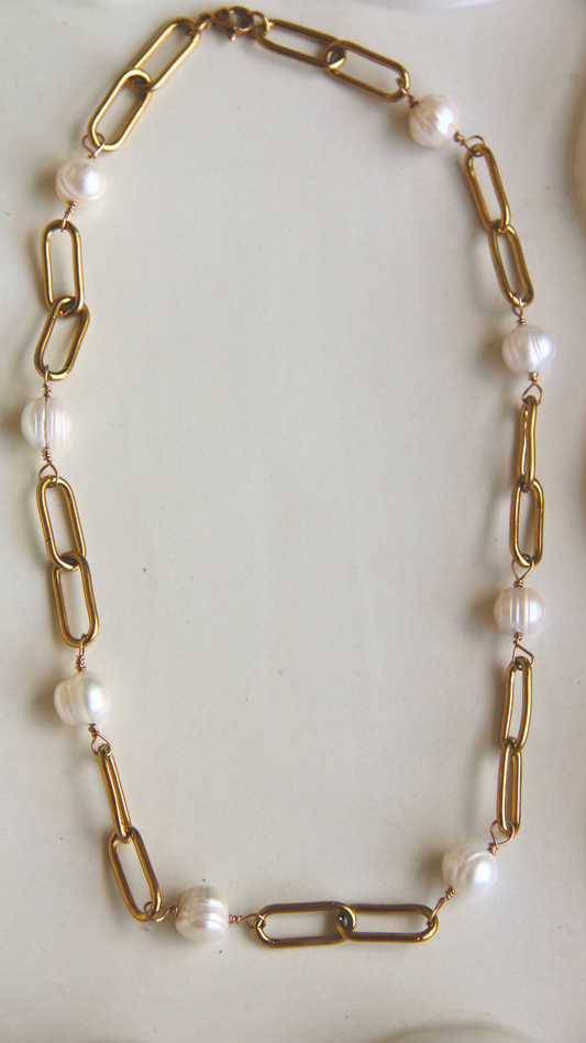 The Paperclip & Pearl Chain Necklace
