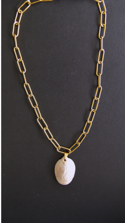 Slipper Shell Necklace