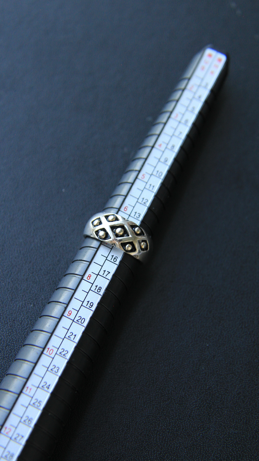 Vintage Criss Cross Ring