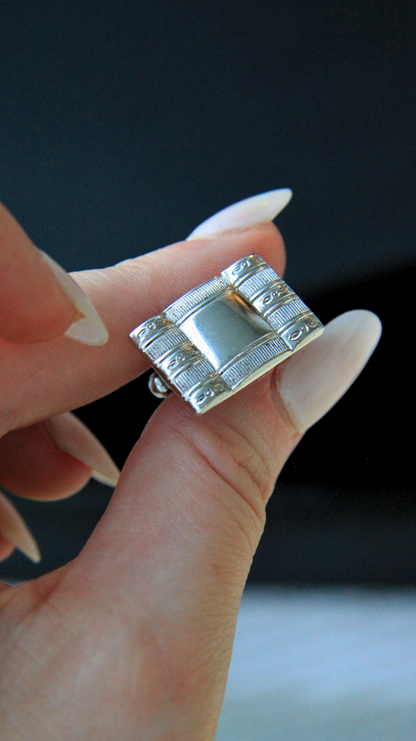 The Vintage Silver Gentleman Cuff Links