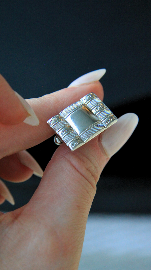 The Vintage Silver Gentleman Cuff Links