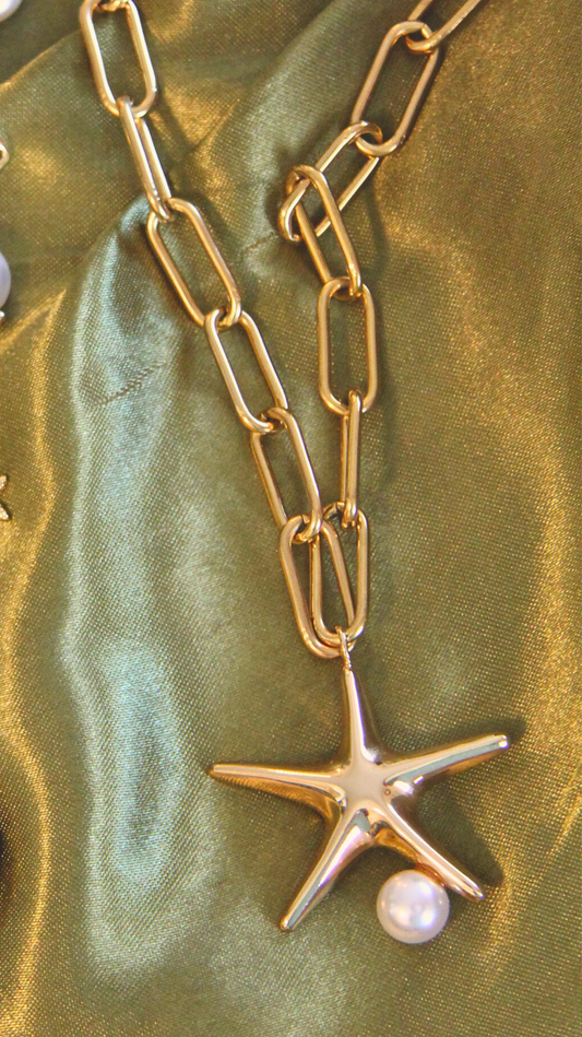 The Lady Starfish Necklace