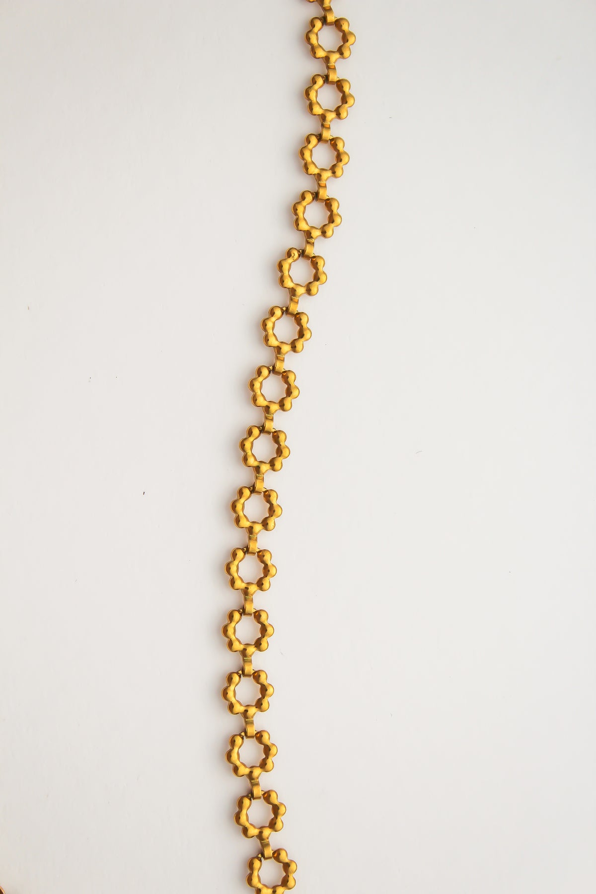 The Flower Chain Necklace