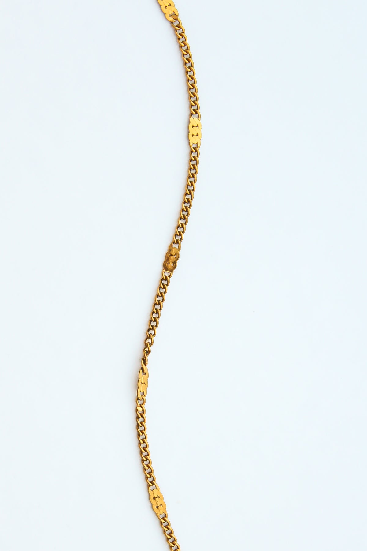 The Flat Bar Chain Necklace