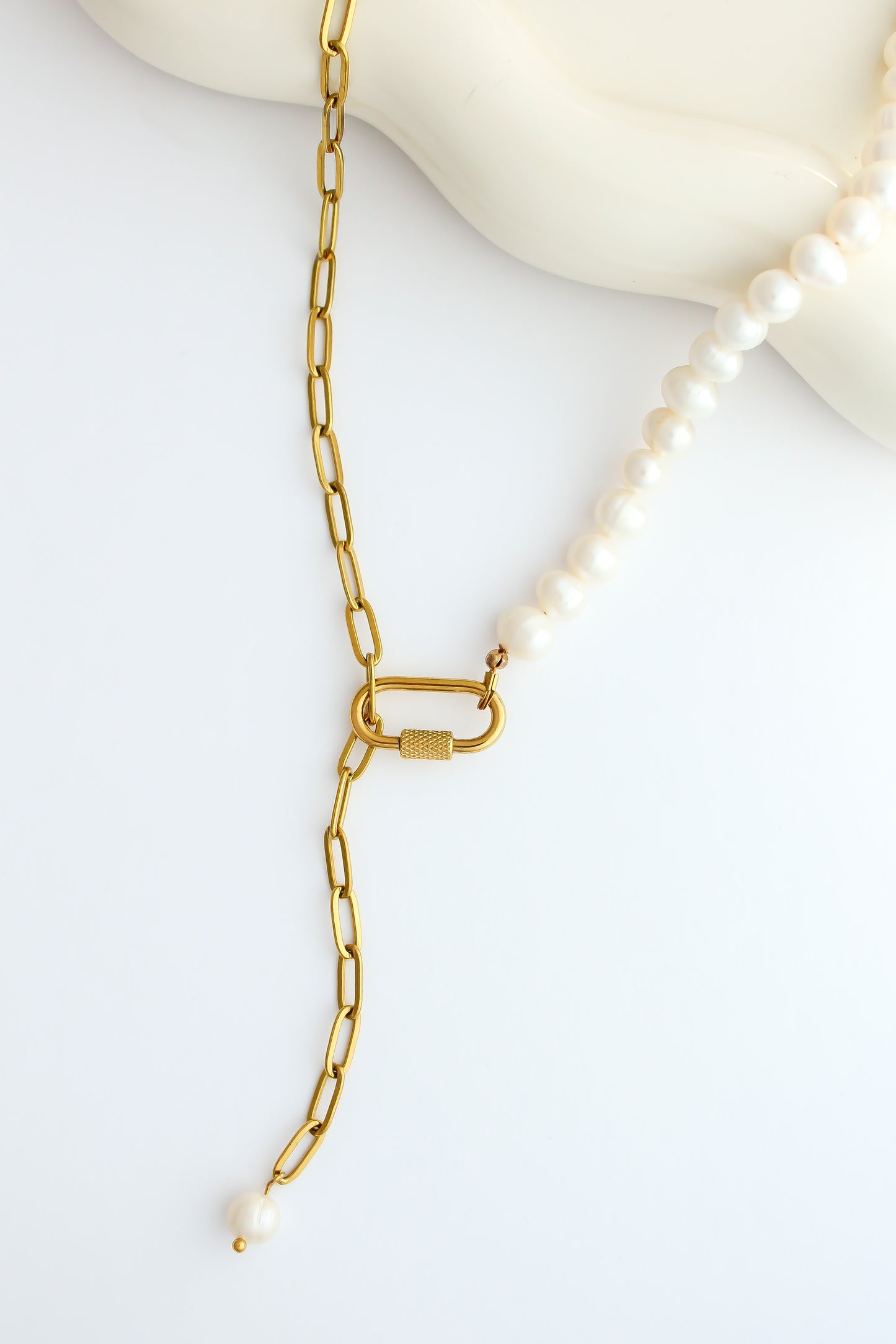 The Paperclip and Pearl Lariat Necklace