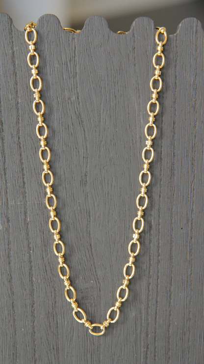 The Antique Carol Necklace