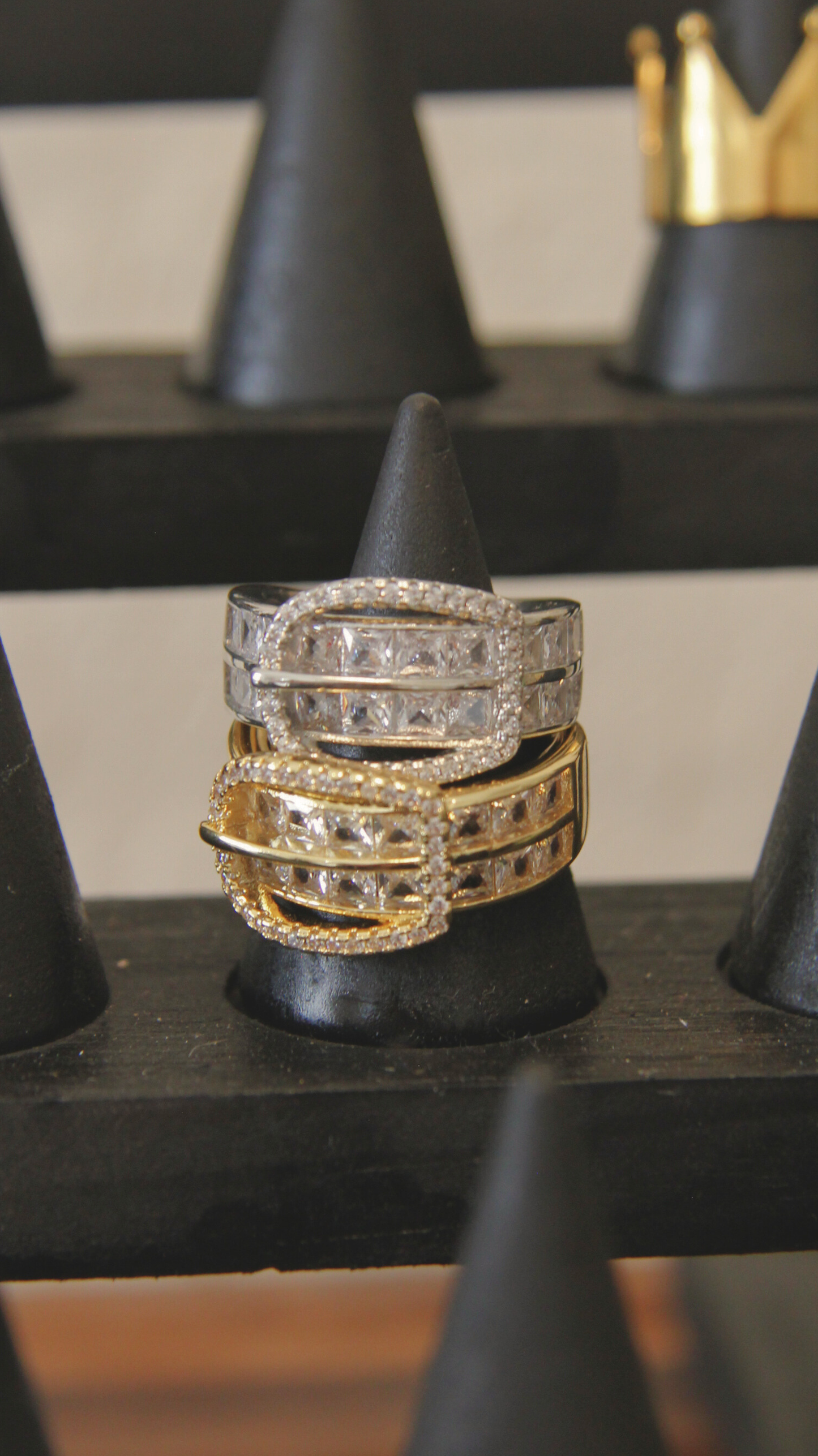 The Buckle Ring