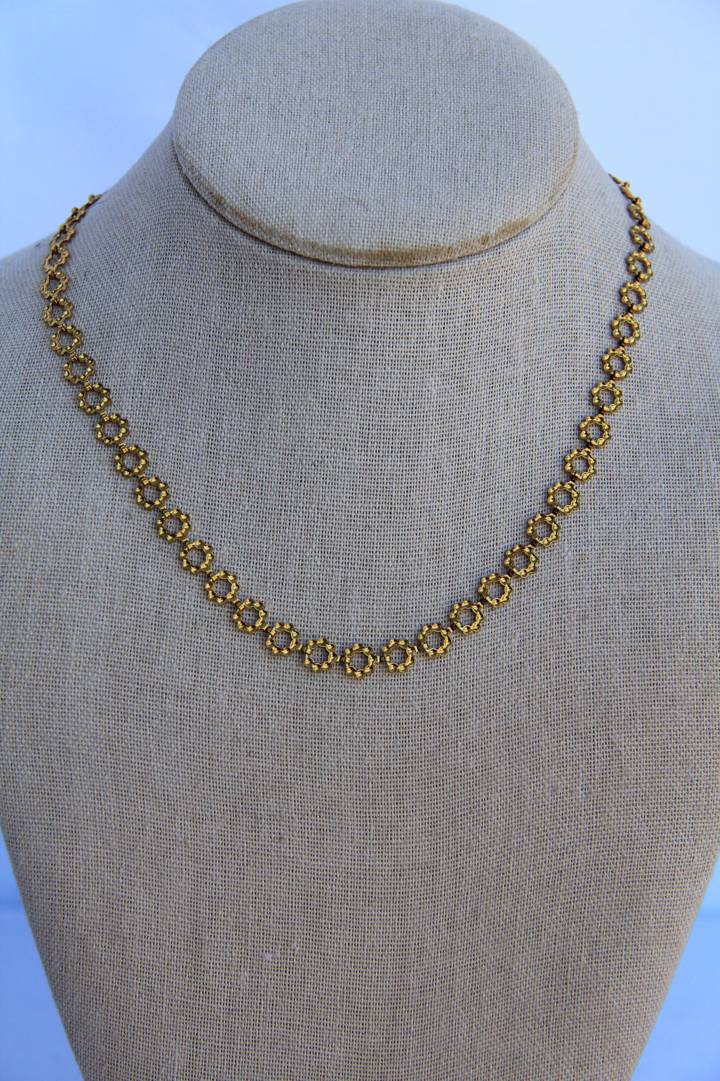 The Flower Chain Necklace