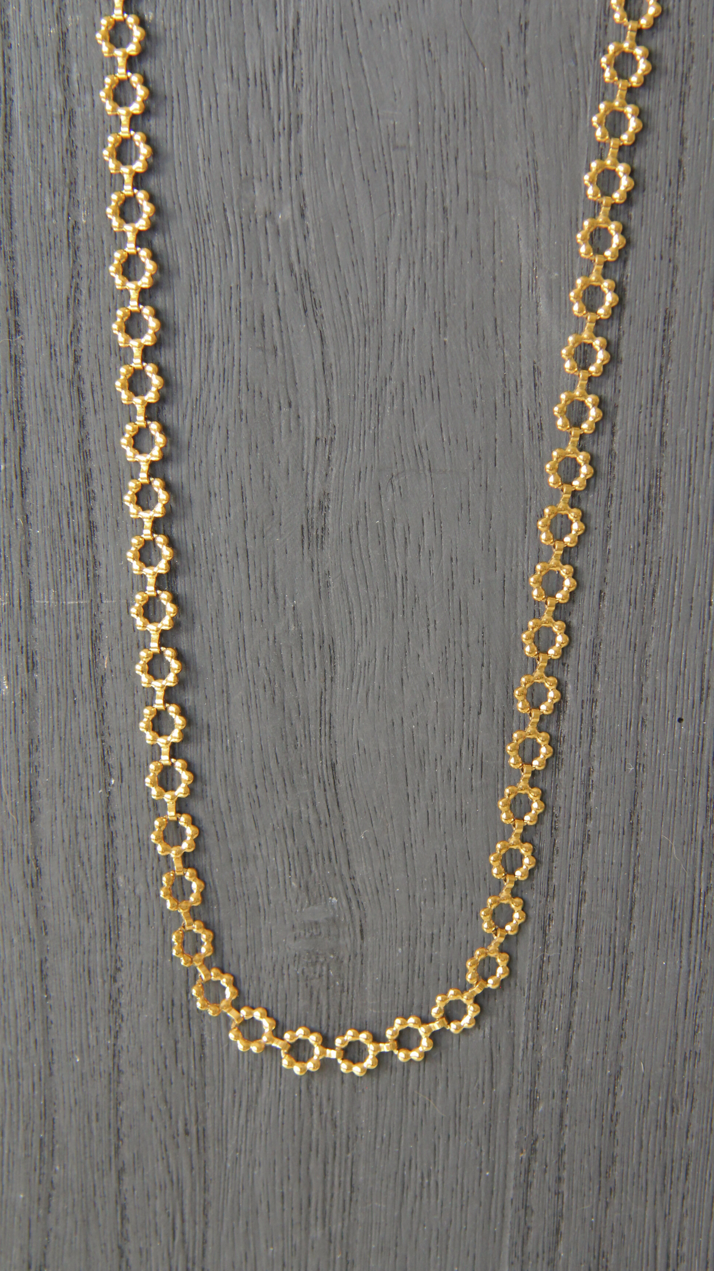 The Flower Chain Necklace