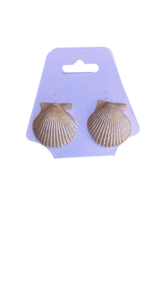 The Seashell Stud Earrings