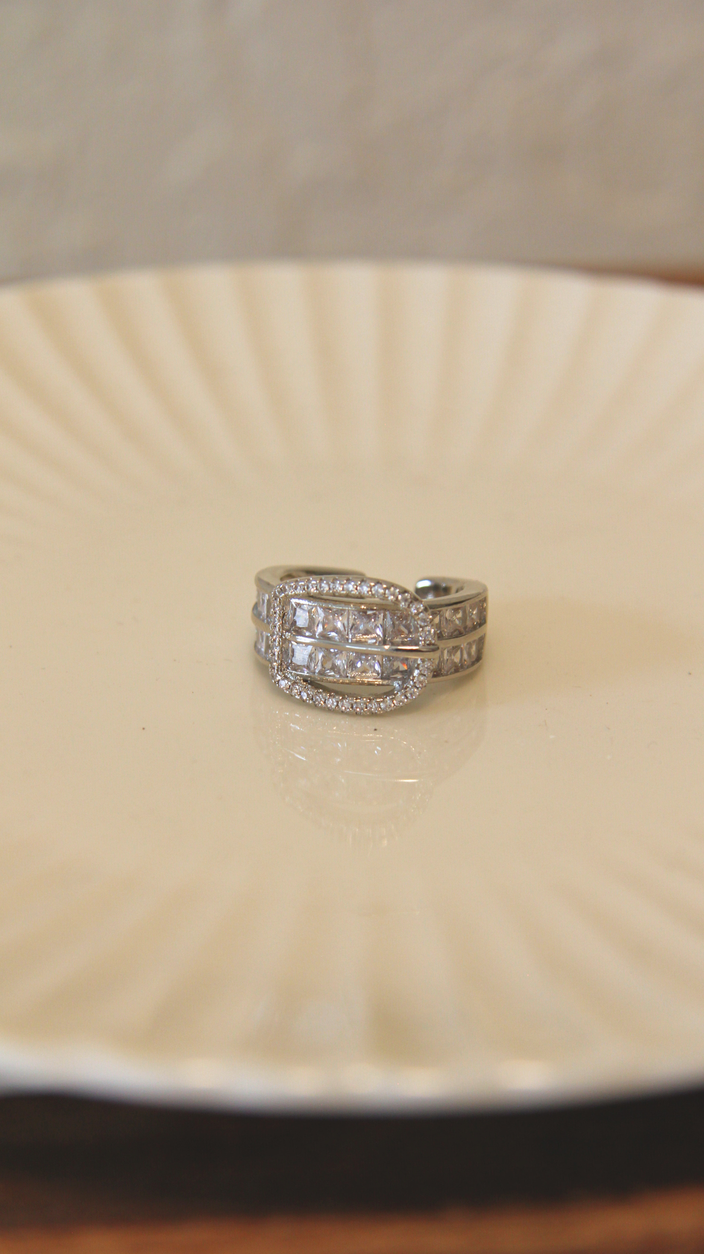 The Buckle Ring