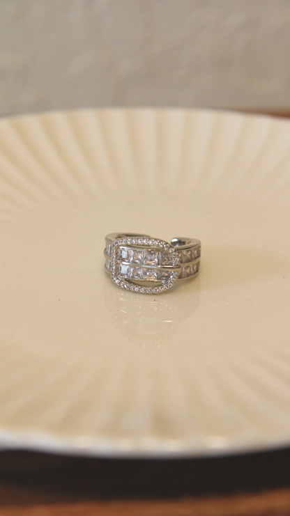 The Buckle Ring