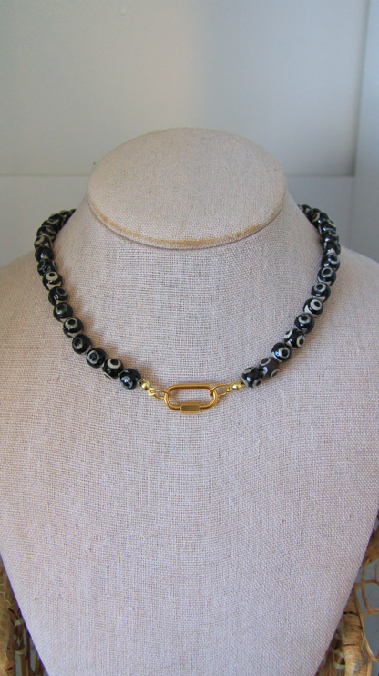 The Tibetan Agate Carabiner Necklace